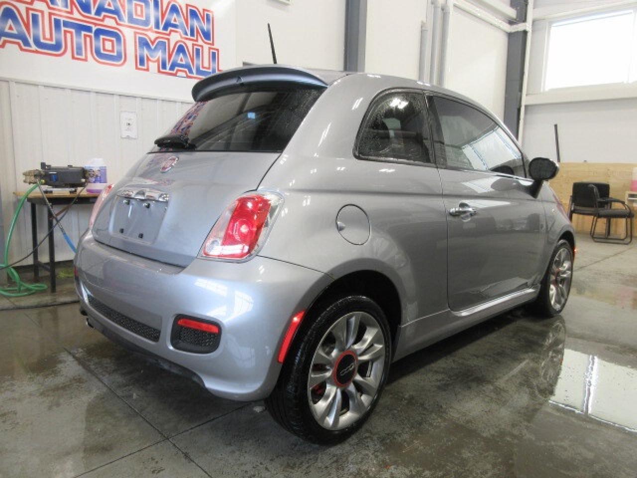 2015 Fiat 500 SPORT, 5 SPD, A/C, BT, ALLOYS, JUST 119K! Photo