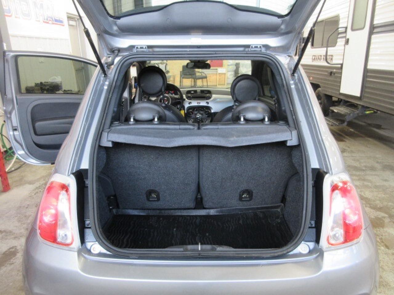 2015 Fiat 500 SPORT, 5 SPD, A/C, BT, ALLOYS, JUST 119K! Photo