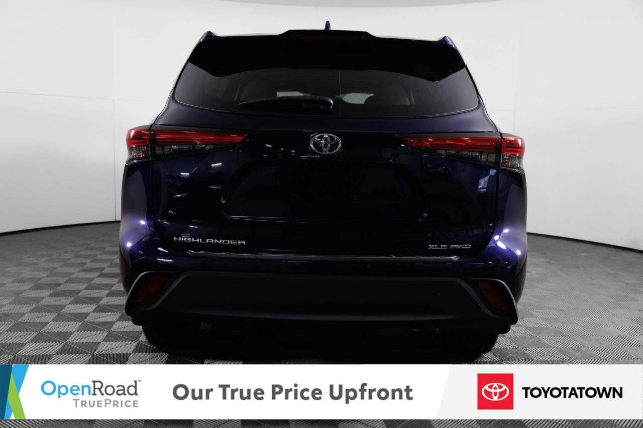 2020 Toyota Highlander XLE! ACCIDENT FREE! ELIGIBLE FOR OPEN ROAD LEASING Photo4