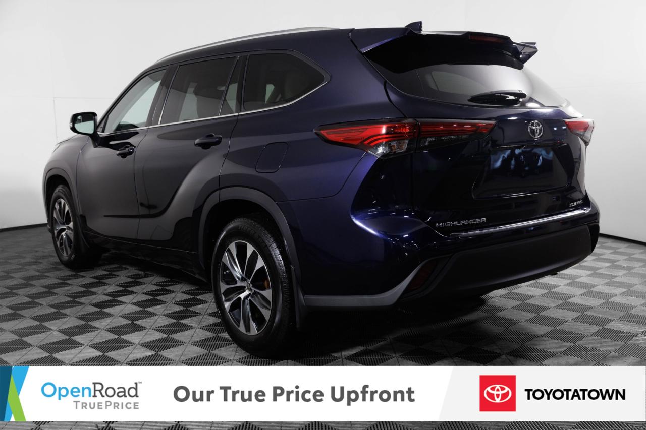 2020 Toyota Highlander XLE! ACCIDENT FREE! ELIGIBLE FOR OPEN ROAD LEASING Photo