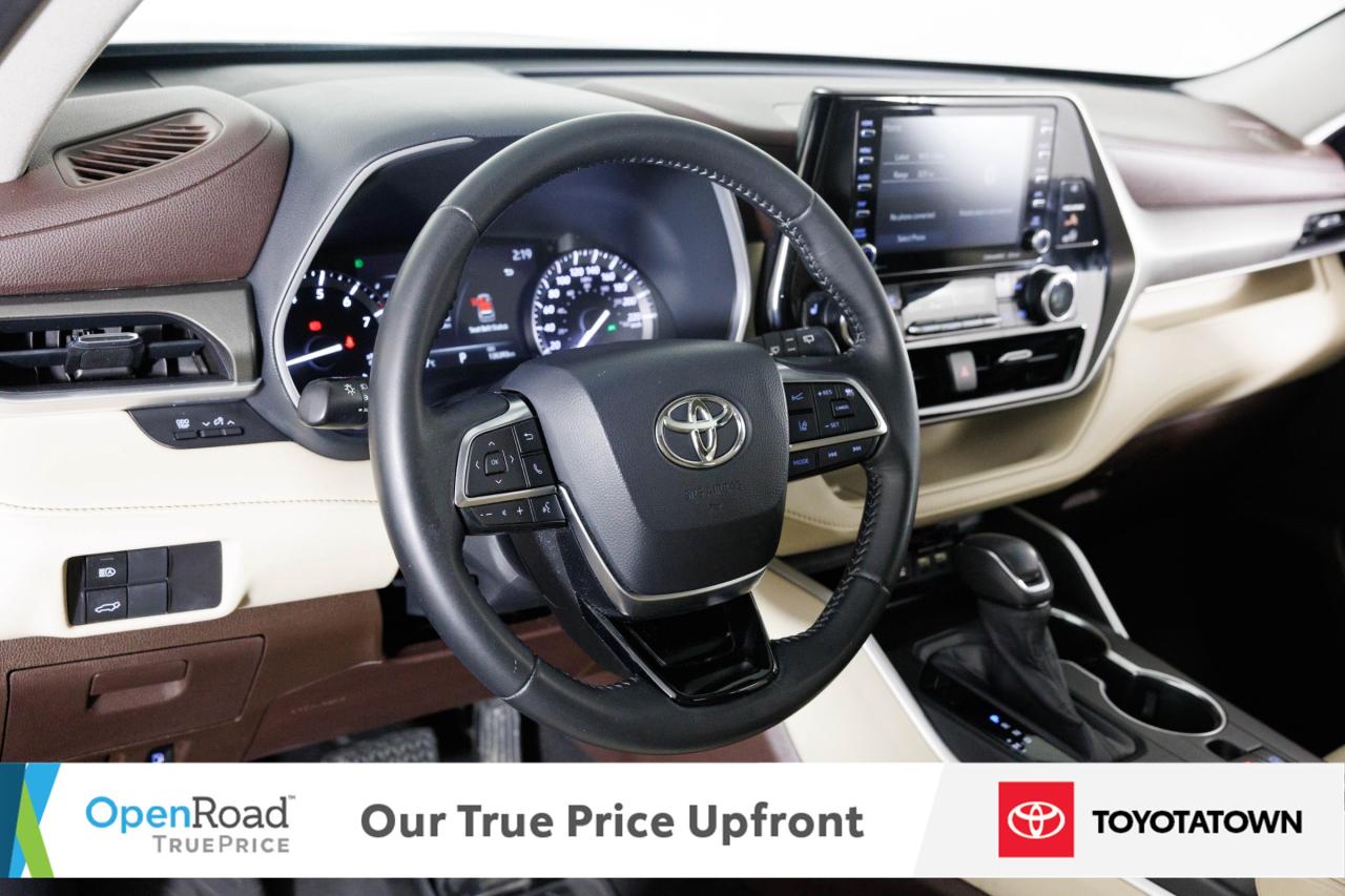 2020 Toyota Highlander XLE! ACCIDENT FREE! ELIGIBLE FOR OPEN ROAD LEASING Photo