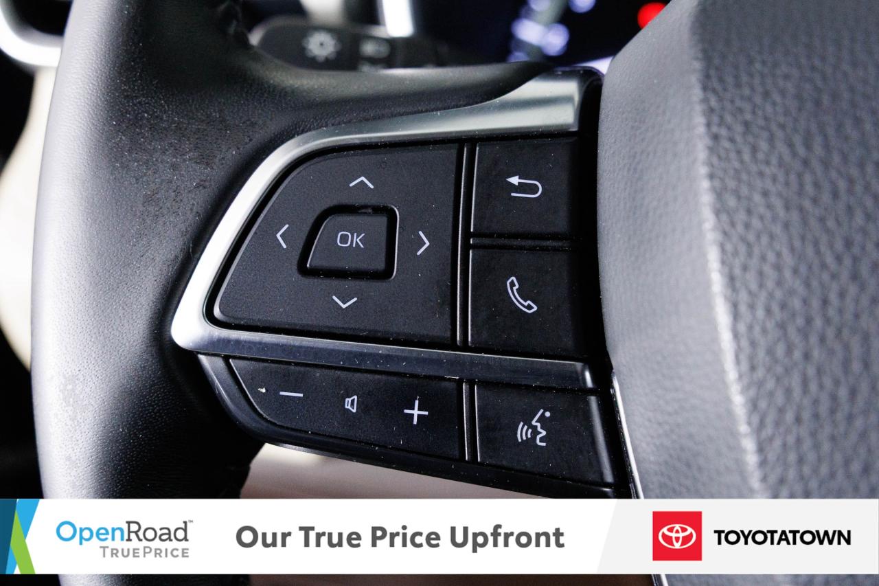 2020 Toyota Highlander XLE! ACCIDENT FREE! ELIGIBLE FOR OPEN ROAD LEASING Photo