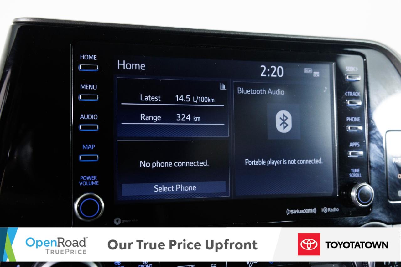 2020 Toyota Highlander XLE! ACCIDENT FREE! ELIGIBLE FOR OPEN ROAD LEASING Photo