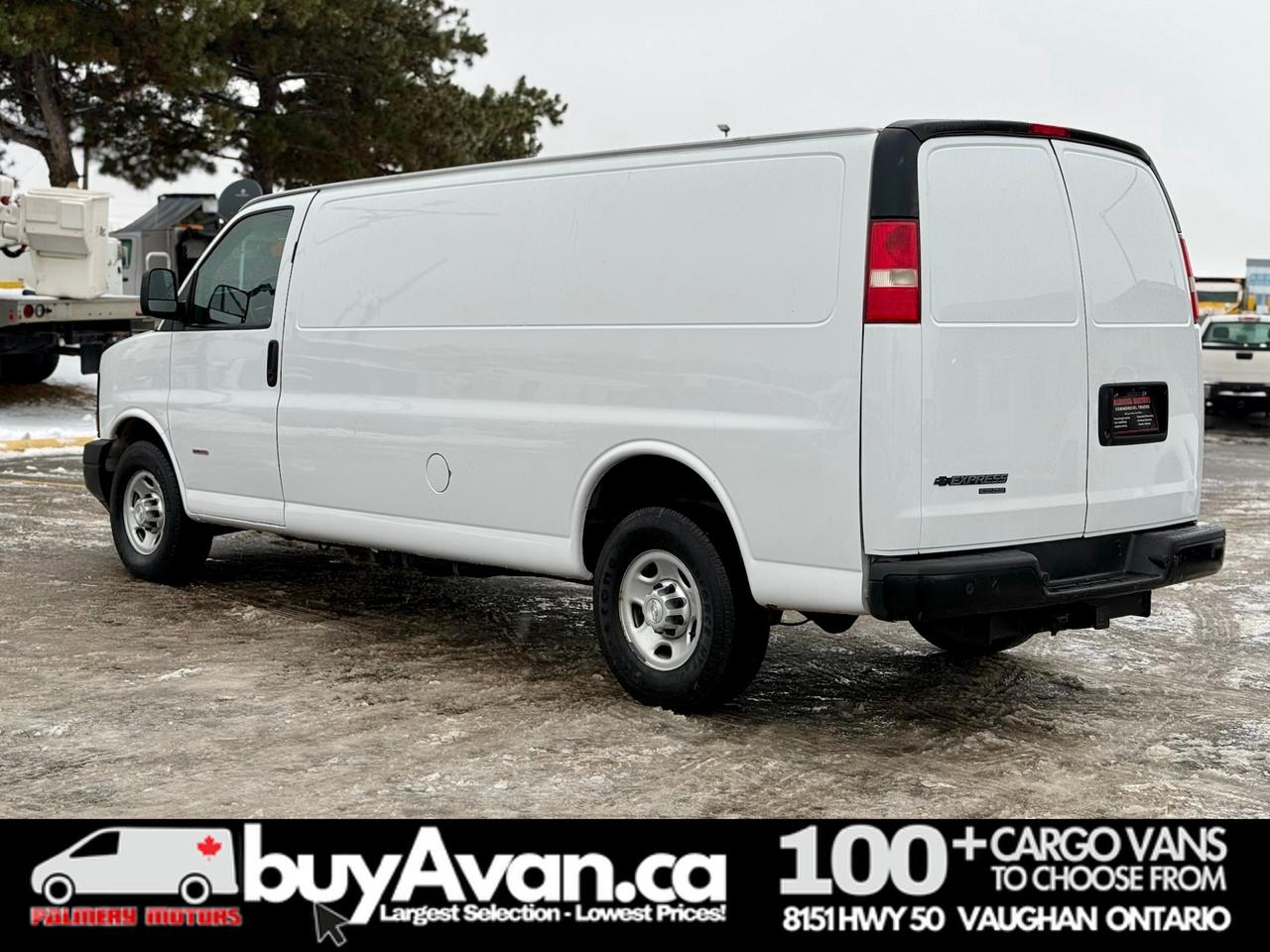 2015 GMC Savana Cargo Van 3500 EXT   6.6 DURAMAX DIESEL  149k  Clean Carfax Photo