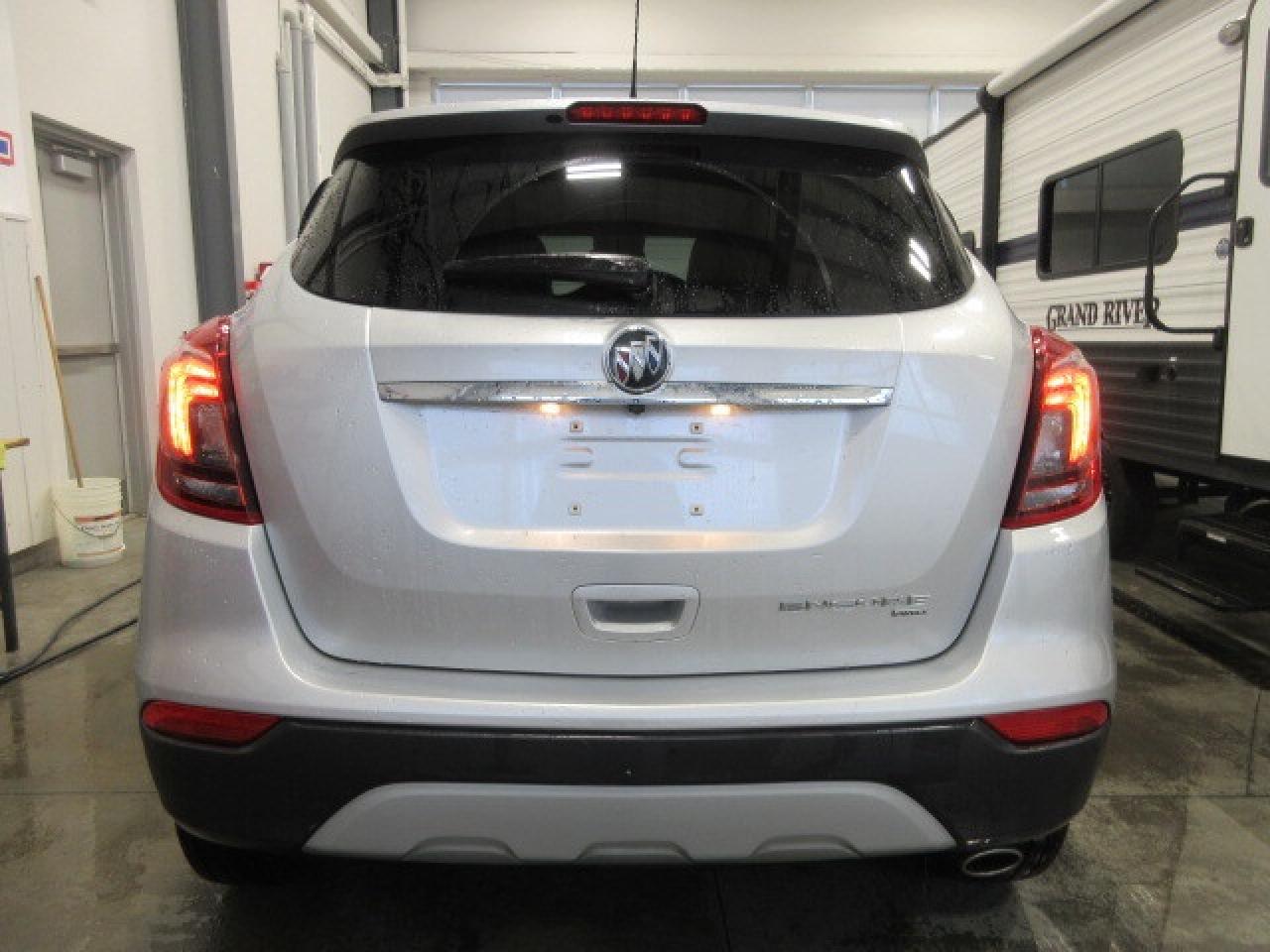 2019 Buick Encore AWD ESSENCE, HTD. LEATHER, APPLE/ANDROID, 57K! Photo
