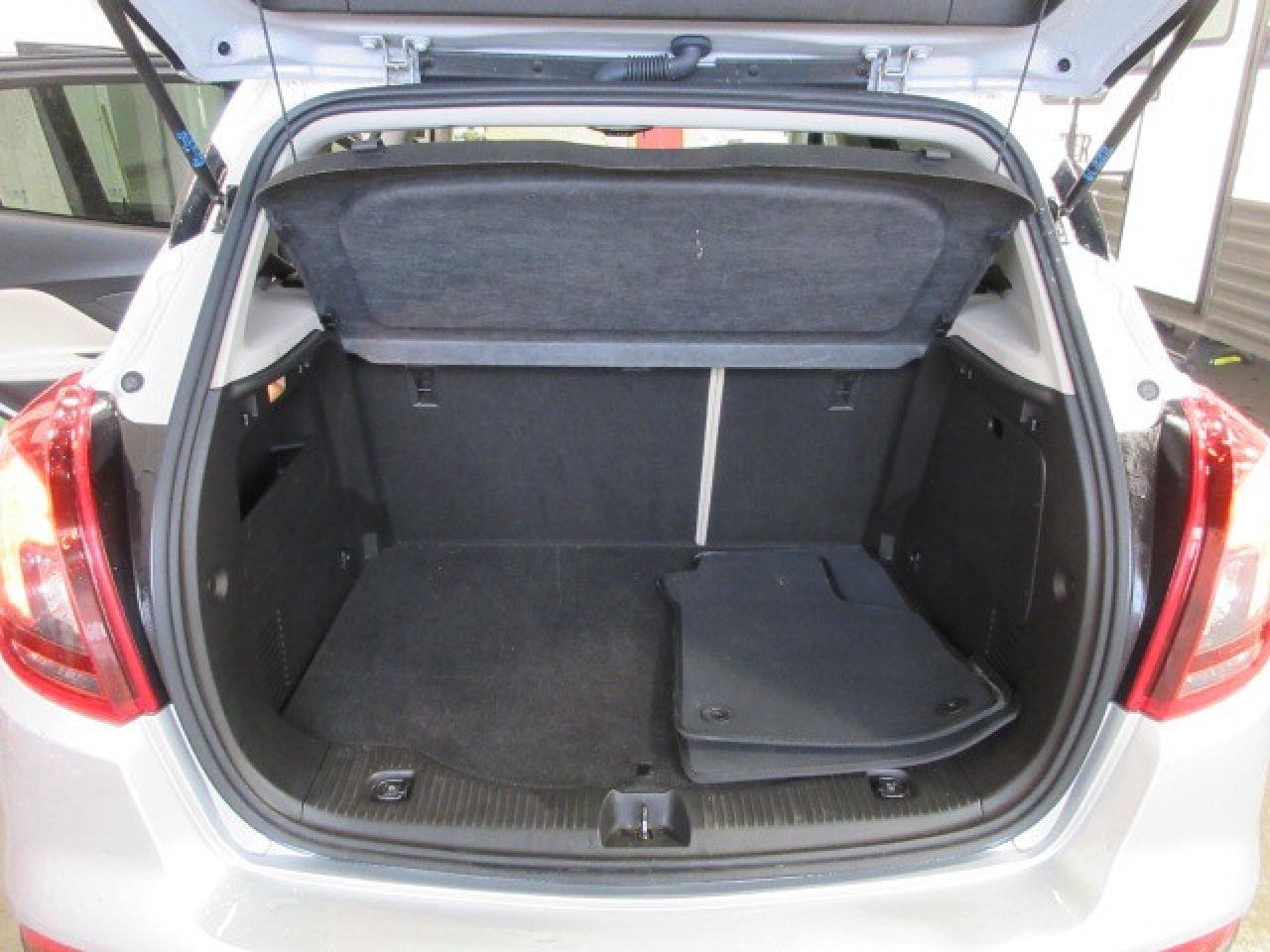 2019 Buick Encore AWD ESSENCE, HTD. LEATHER, APPLE/ANDROID, 57K! Photo