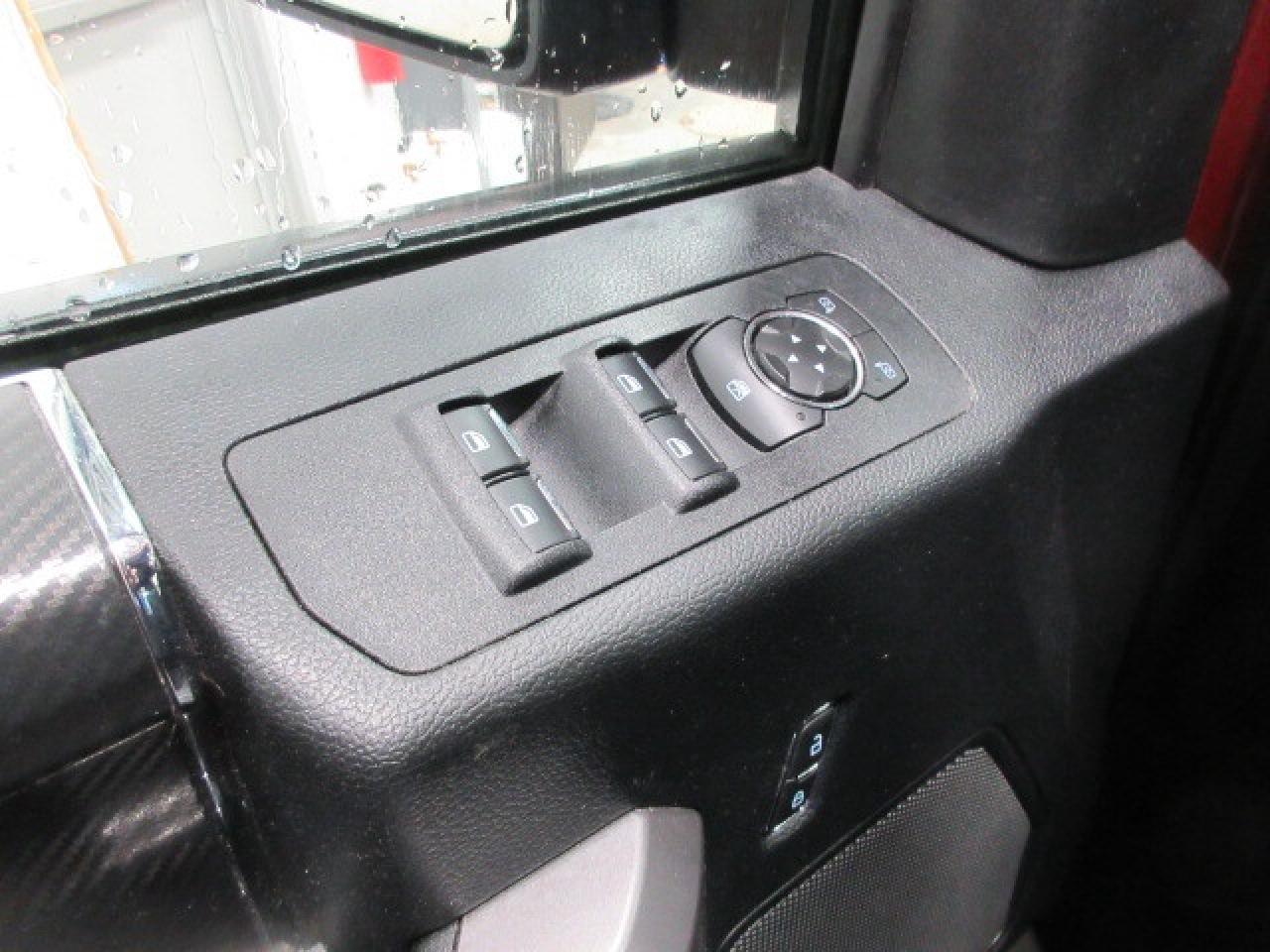 2019 Ford F-150 FX4 CREW 4X4, NAV, APPLE/ANDROID, 107K! Photo