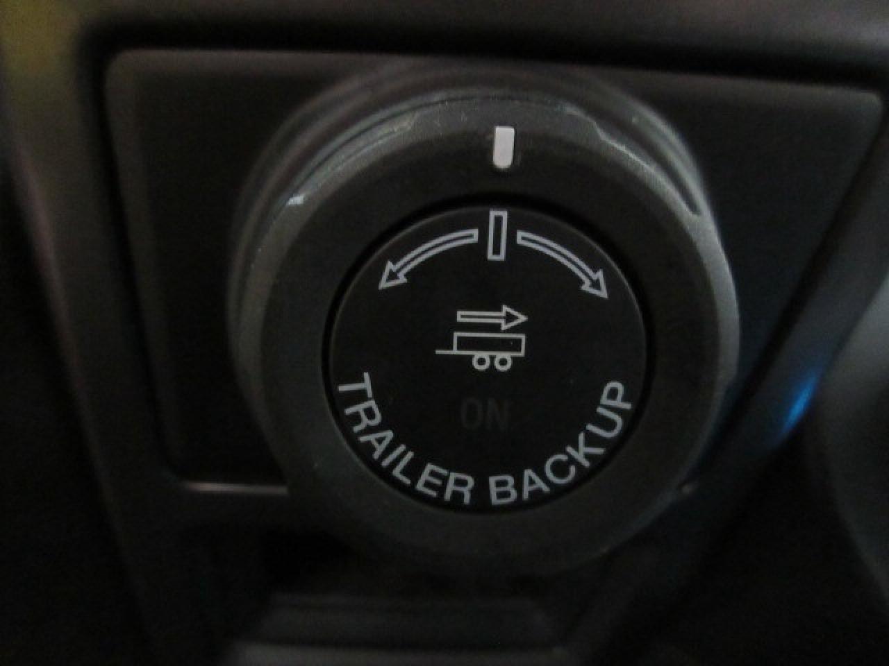 2019 Ford F-150 FX4 CREW 4X4, NAV, APPLE/ANDROID, 107K! Photo