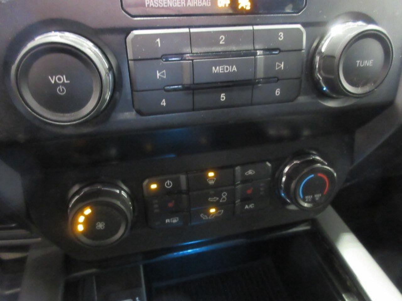 2019 Ford F-150 FX4 CREW 4X4, NAV, APPLE/ANDROID, 107K! Photo