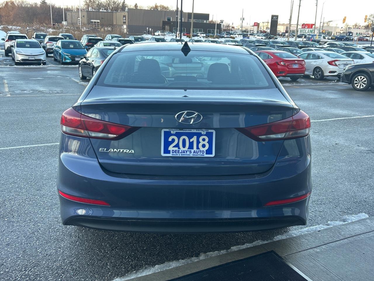 2018 Hyundai Elantra GL AUTO Photo3