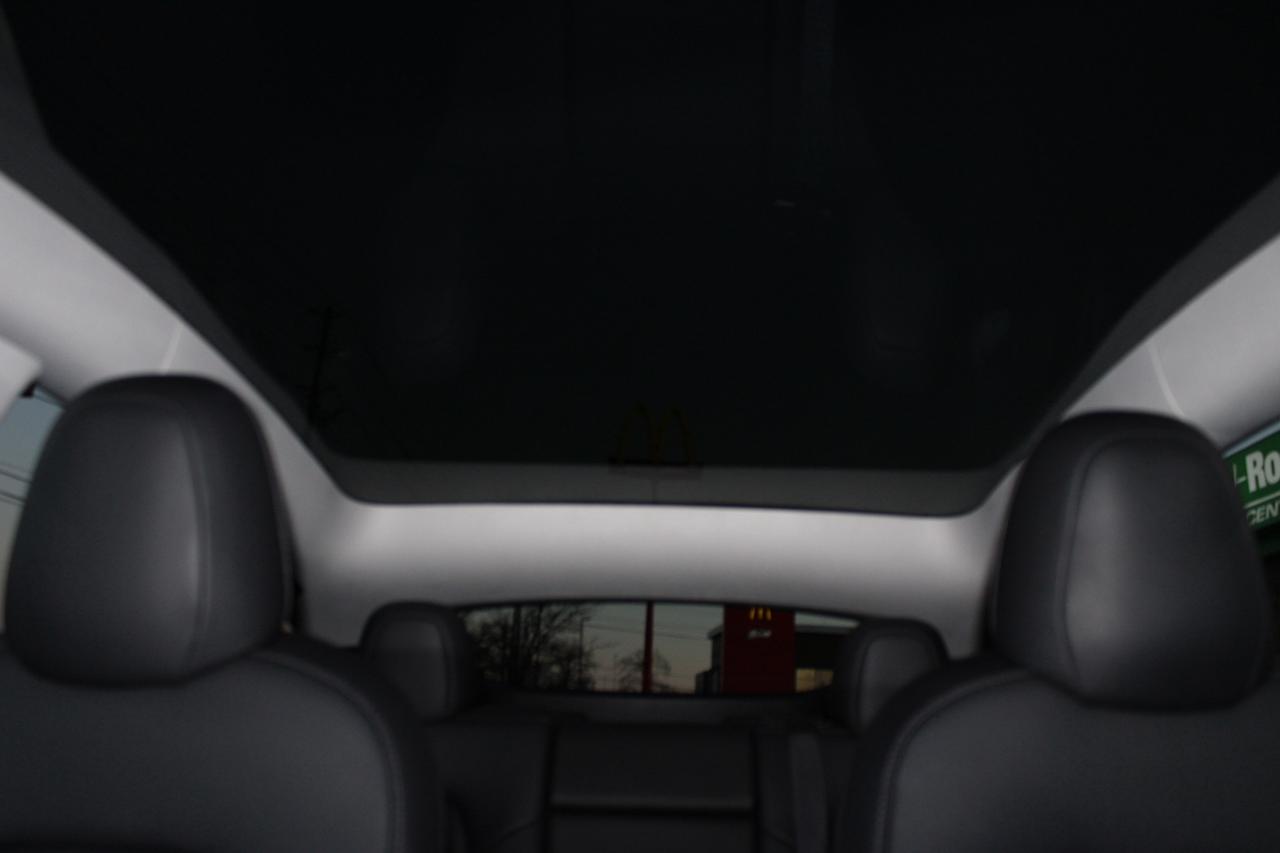 2020 Tesla Model Y Long Range AWD No Accident $99/Weekly Photo