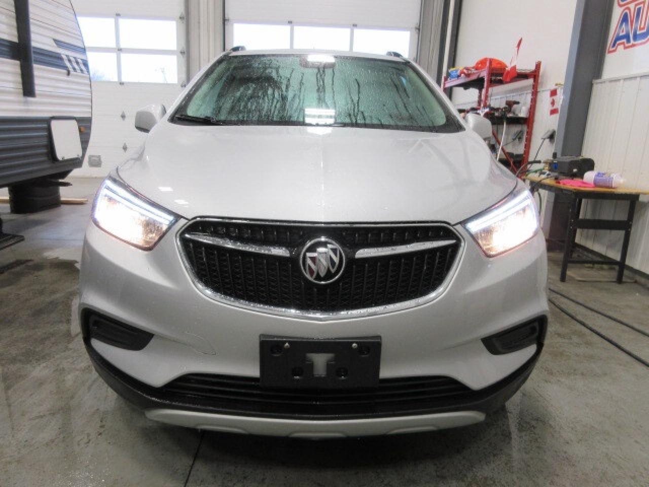 2022 Buick Encore AWD PREFERRED, APPLE/ANDROID, A/C, ALLOYS, 76K! Photo