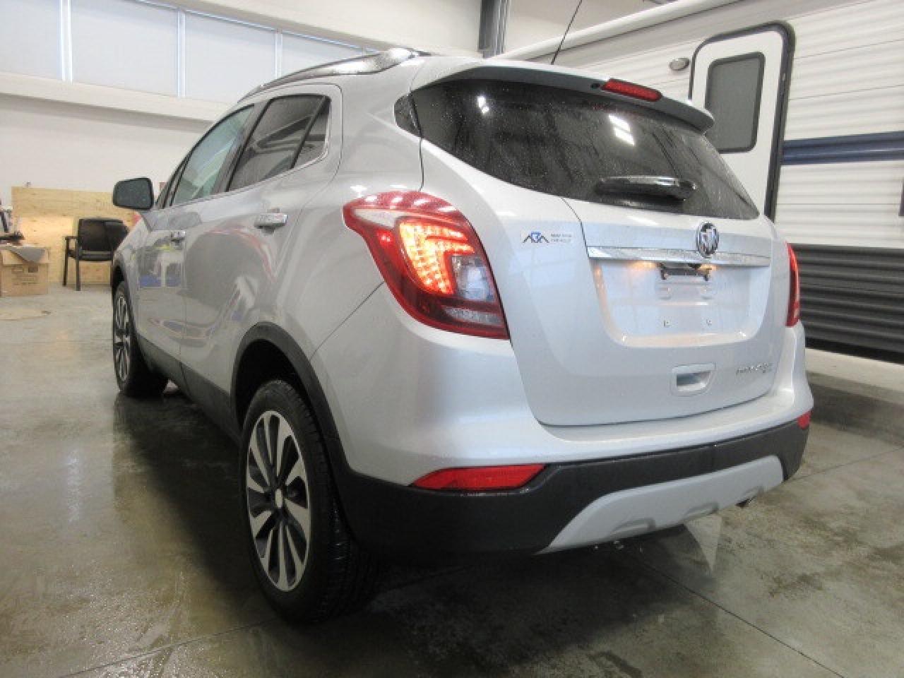 2022 Buick Encore AWD PREFERRED, APPLE/ANDROID, A/C, ALLOYS, 76K! Photo4