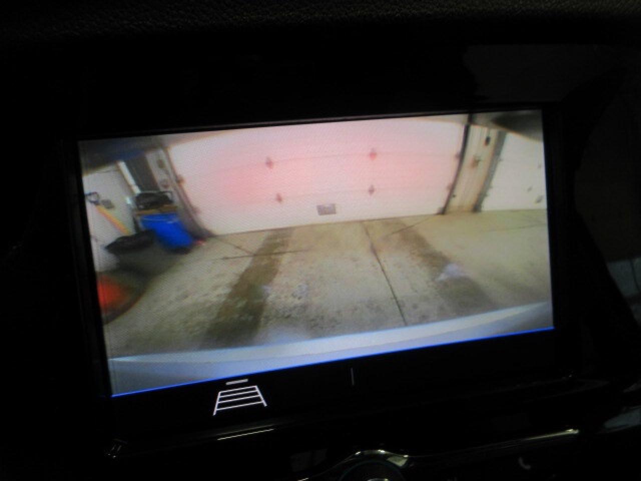 2022 Buick Encore AWD PREFERRED, APPLE/ANDROID, A/C, ALLOYS, 76K! Photo