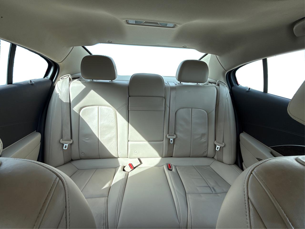 2016 Buick LaCrosse HEATED SEATS REAR CAM CLEAN WE FINANCE ALL CREDIT! Photo