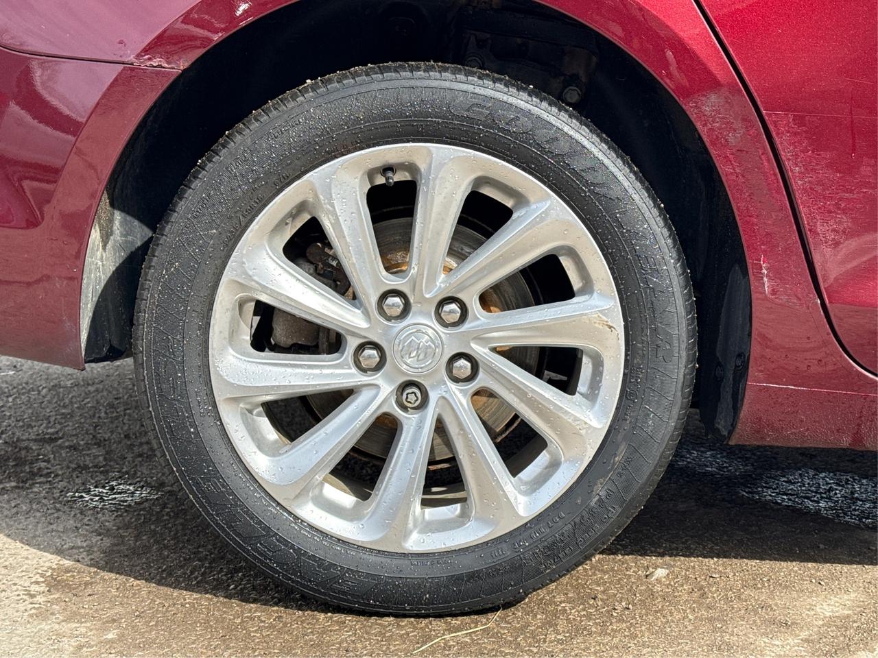 2016 Buick LaCrosse HEATED SEATS REAR CAM CLEAN WE FINANCE ALL CREDIT! Photo