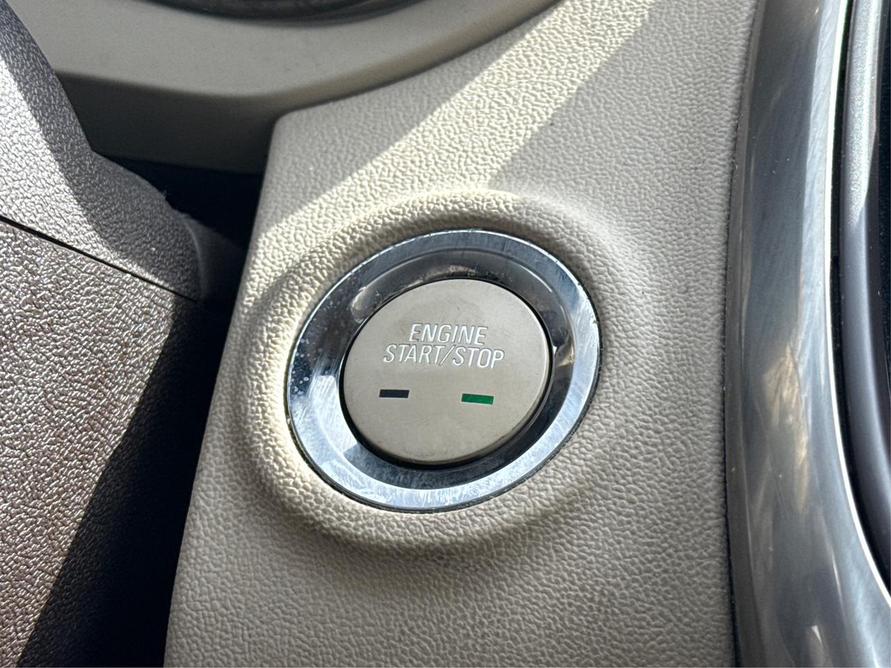 2016 Buick LaCrosse HEATED SEATS REAR CAM CLEAN WE FINANCE ALL CREDIT! Photo