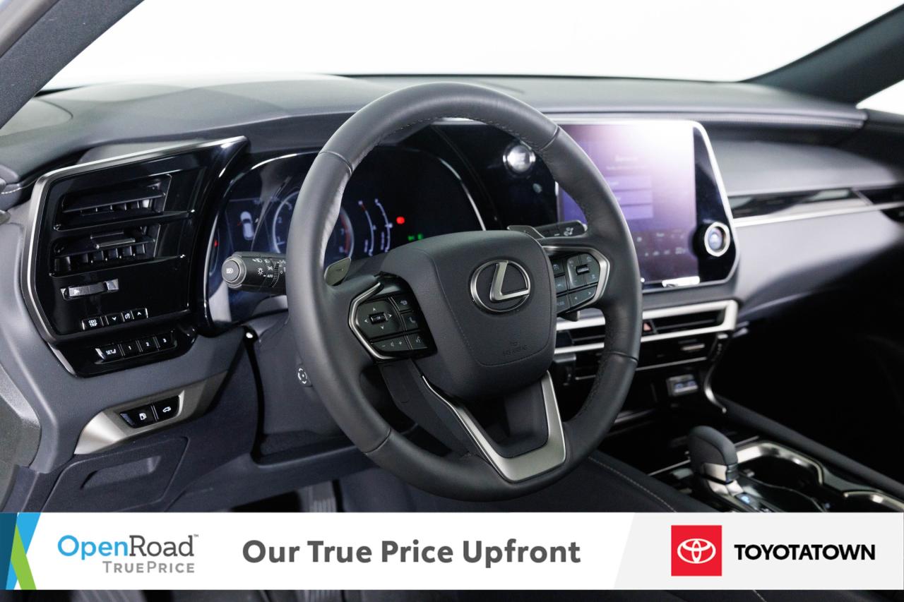 2024 Lexus RX 350 PREMIUM! ACCIDENT FREE! ELIGIBLE FOR OPEN ROAD LEA Photo