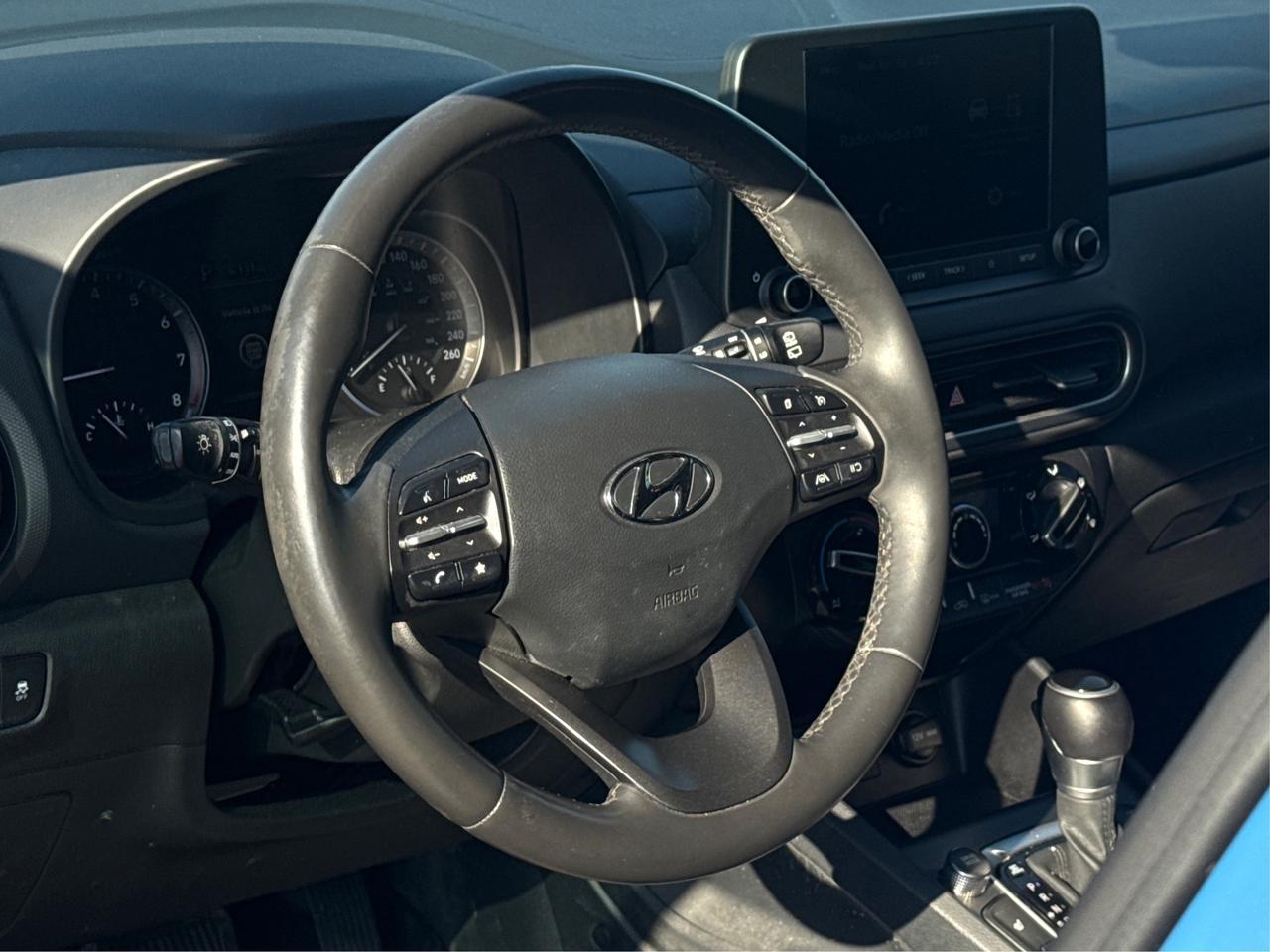 2022 Hyundai KONA AWD LEATHER LOADED WE FINANCE ALL CREDIT! Photo