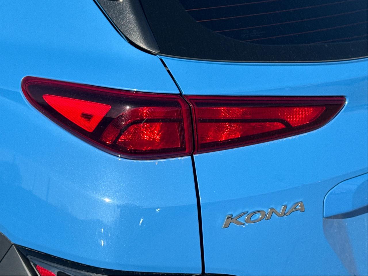 2022 Hyundai KONA AWD LEATHER LOADED WE FINANCE ALL CREDIT! Photo
