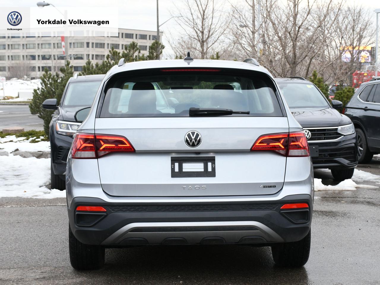 2022 Volkswagen Taos  Photo4