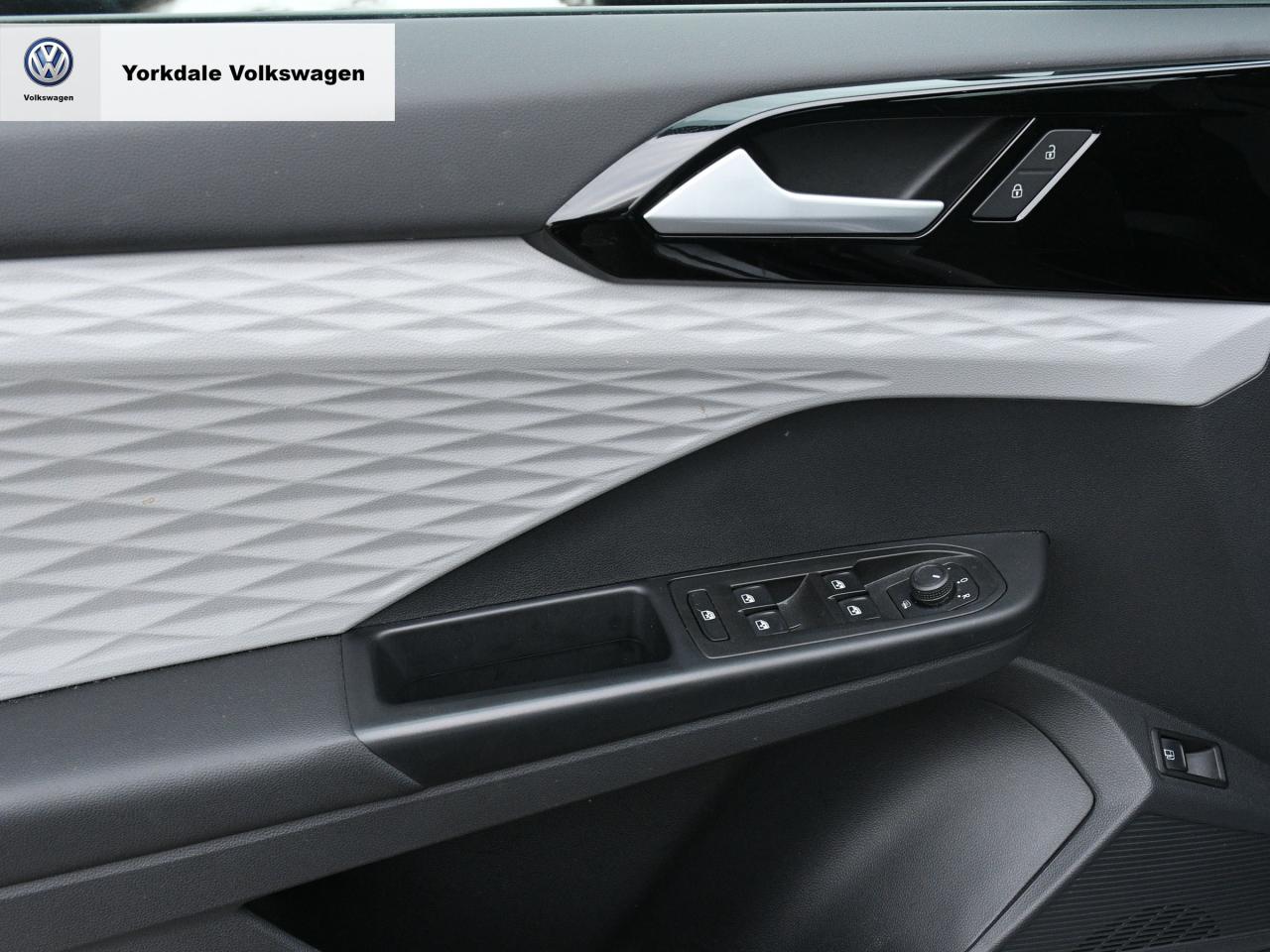 2022 Volkswagen Taos  Photo