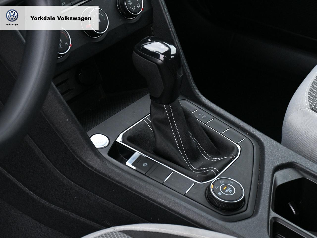 2022 Volkswagen Taos  Photo