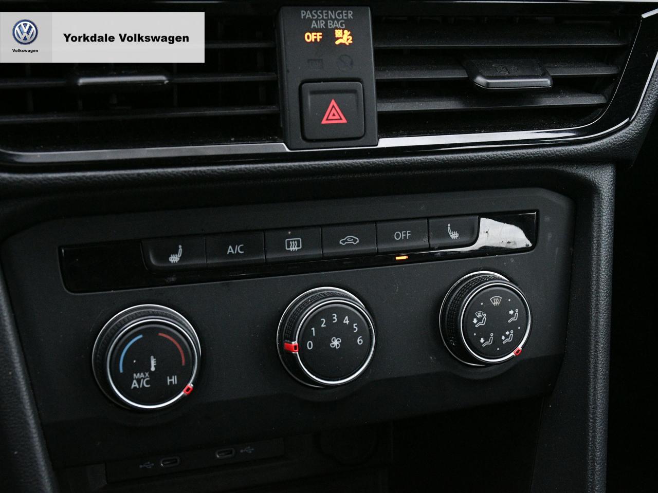 2022 Volkswagen Taos  Photo