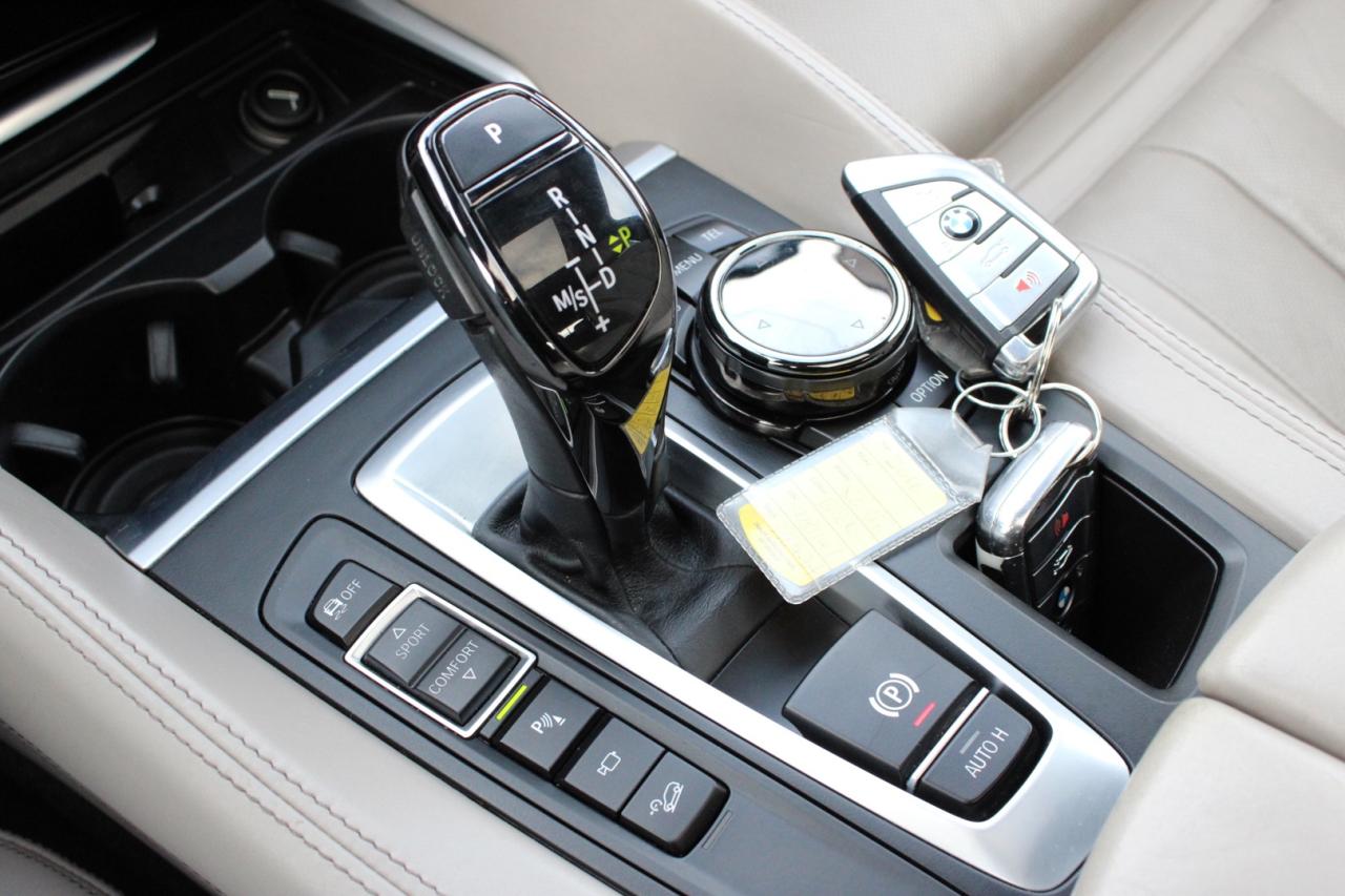 2016 BMW X6 xDrive35i Individual PKG No Accident White Interio Photo