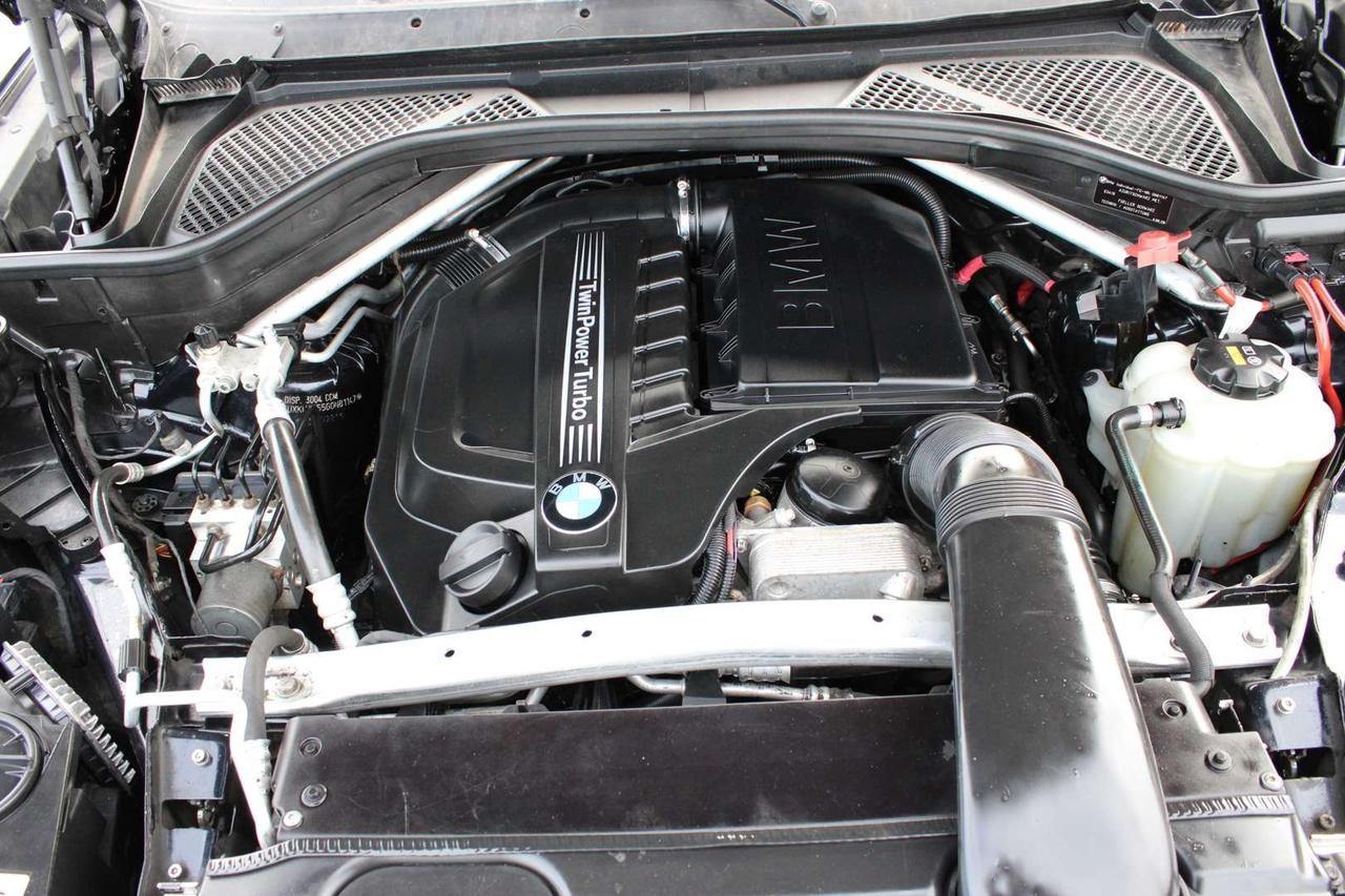2016 BMW X6 xDrive35i Individual PKG No Accident White Interior Certified Photo