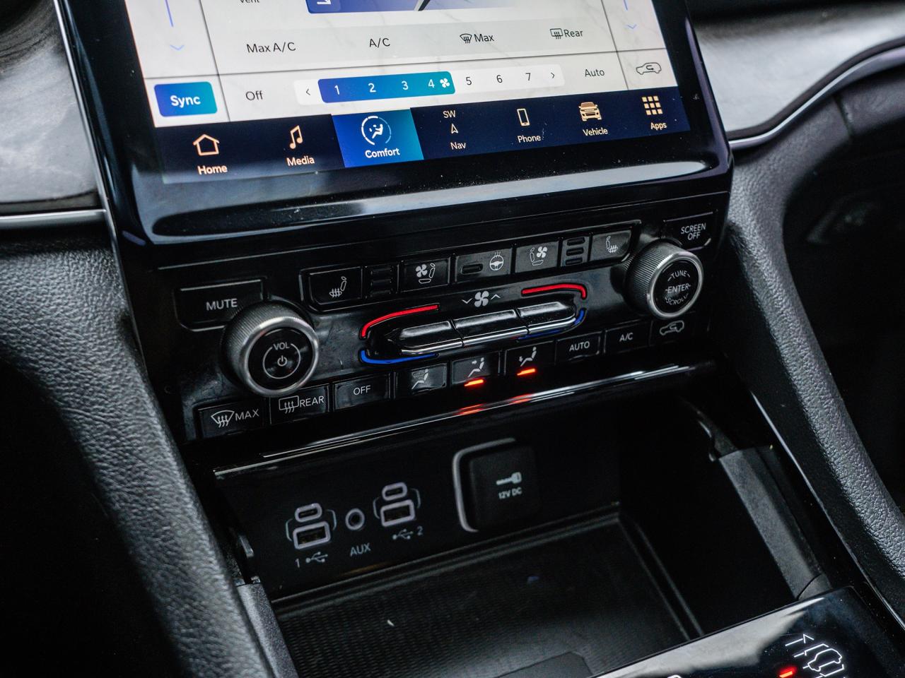 2023 Jeep Grand Cherokee OVERLAND  AIR RIDE SUSPENSION  PANO ROOF  NAV Photo