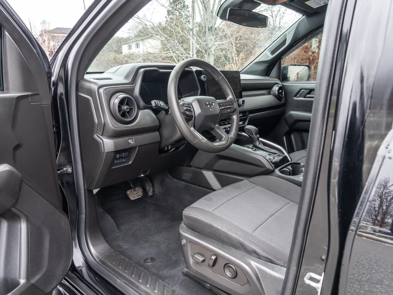 2024 Chevrolet Colorado  Photo