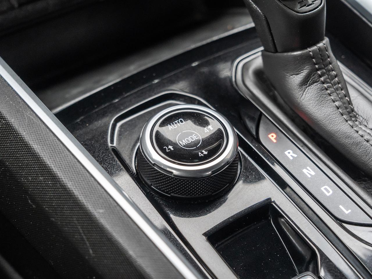 2024 Chevrolet Colorado TRAIL BOSS 4WD  HEATED SEATS  SIDE STEPS Photo