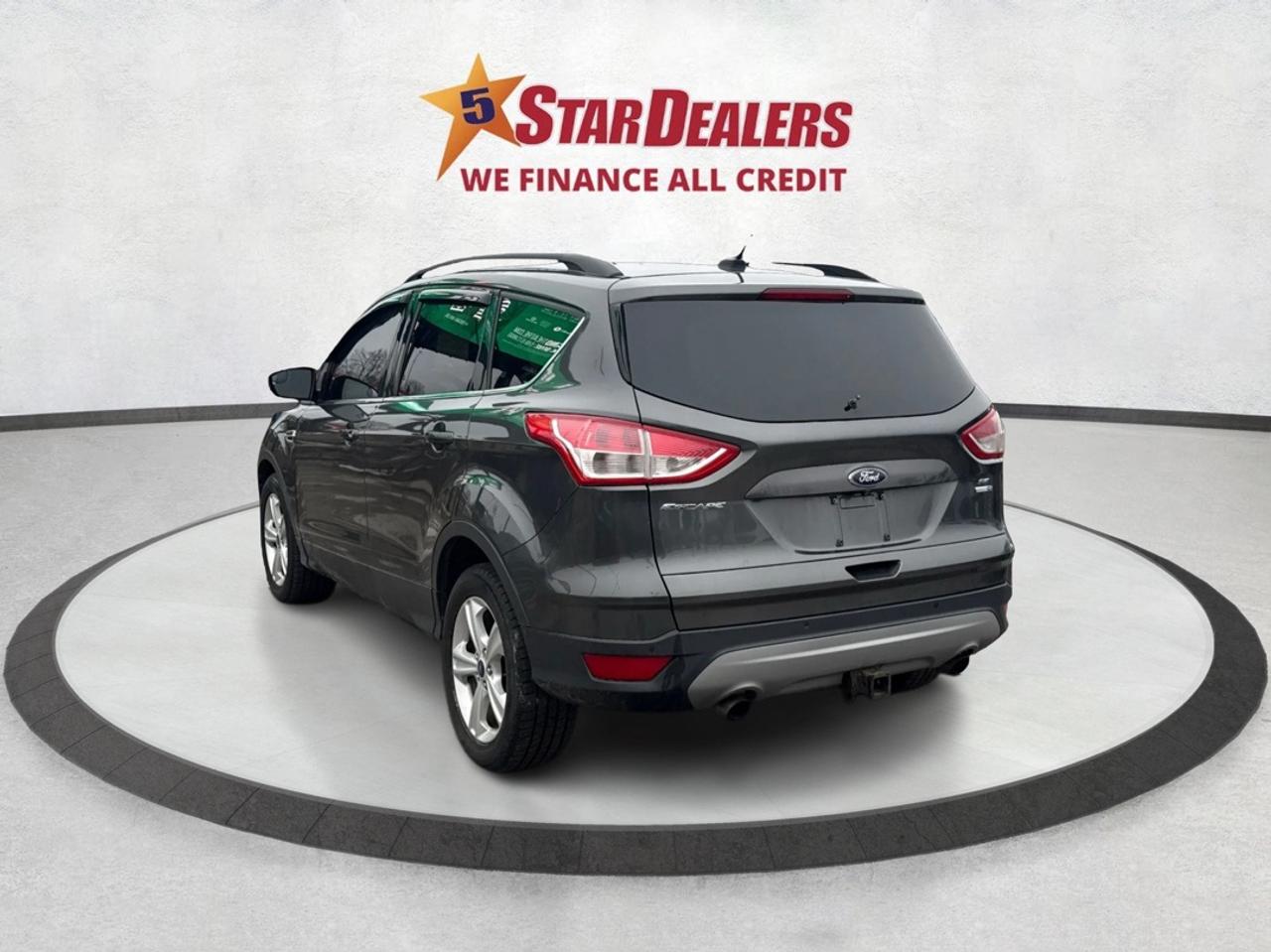 2015 Ford Escape FWD 4dr SE NAV CLEAN! WE FINANCE ALL CREDIT! Photo