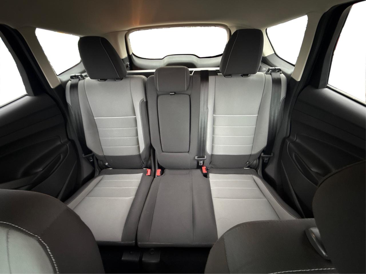 2015 Ford Escape FWD 4dr SE NAV CLEAN! WE FINANCE ALL CREDIT! Photo