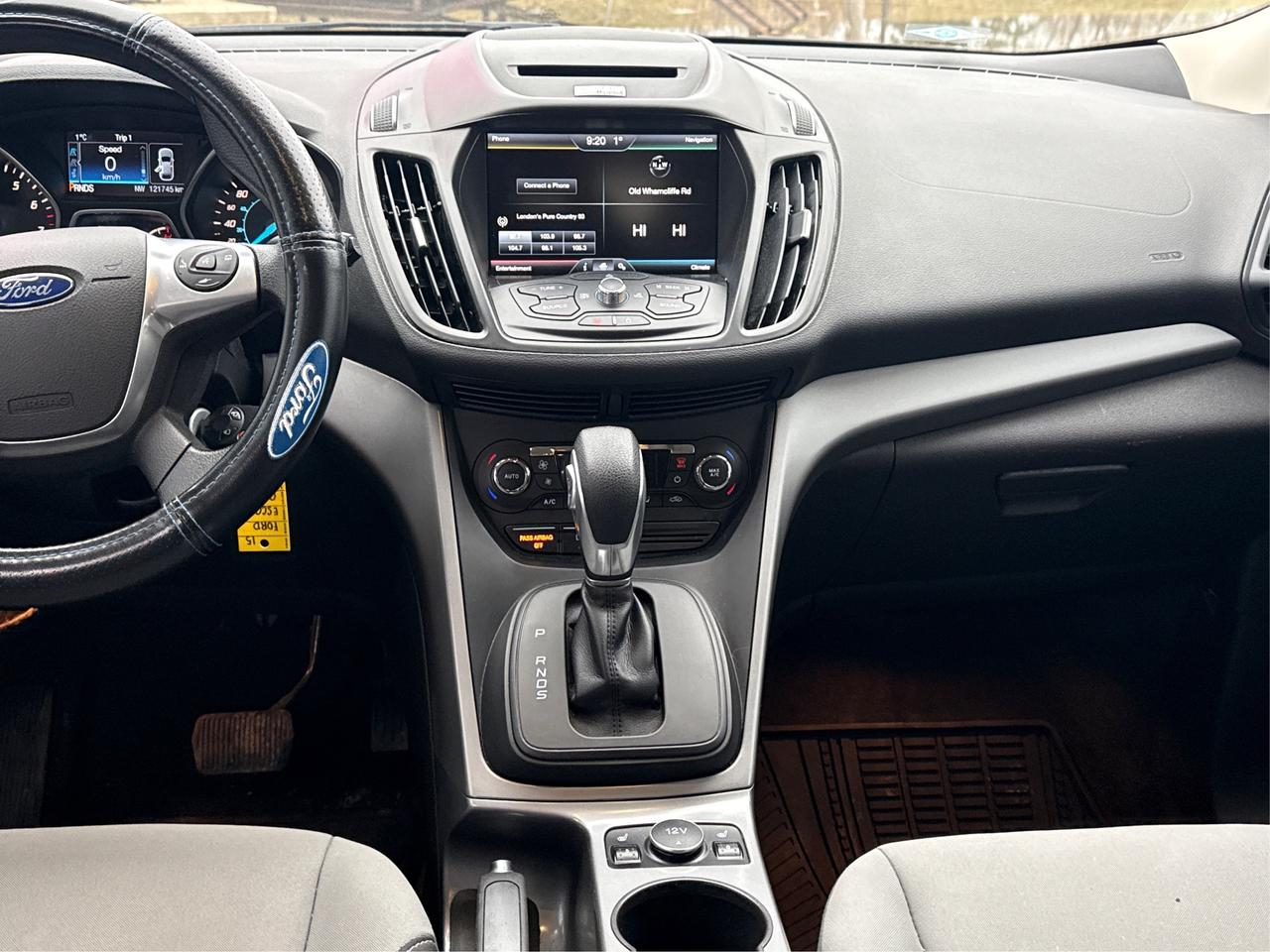 2015 Ford Escape FWD 4dr SE NAV CLEAN! WE FINANCE ALL CREDIT! Photo