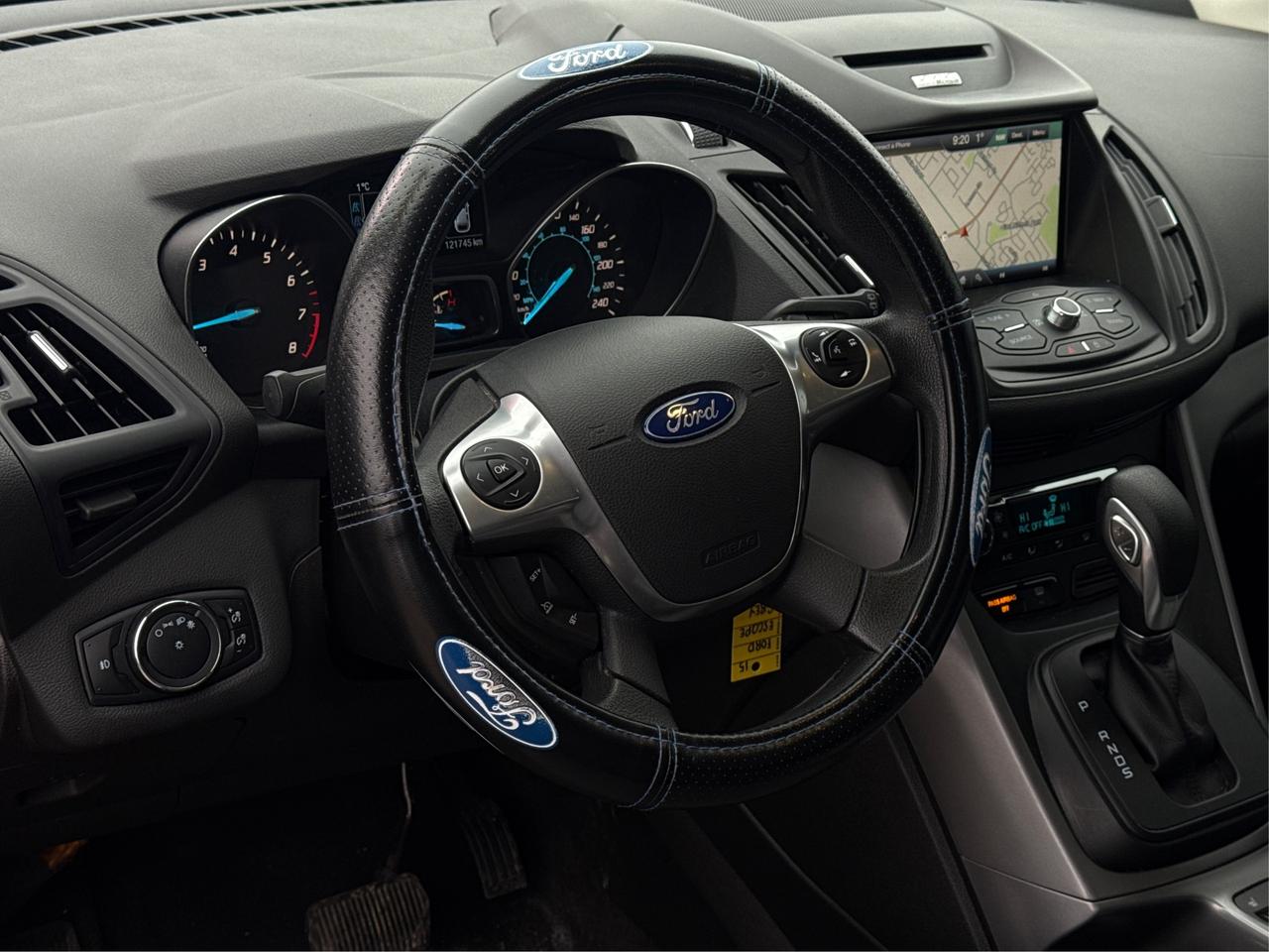 2015 Ford Escape FWD 4dr SE NAV CLEAN! WE FINANCE ALL CREDIT! Photo