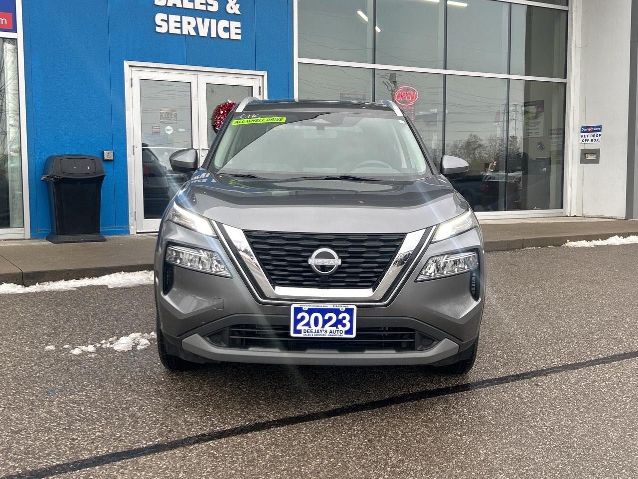 2023 Nissan Rogue SV MOONROOF Photo