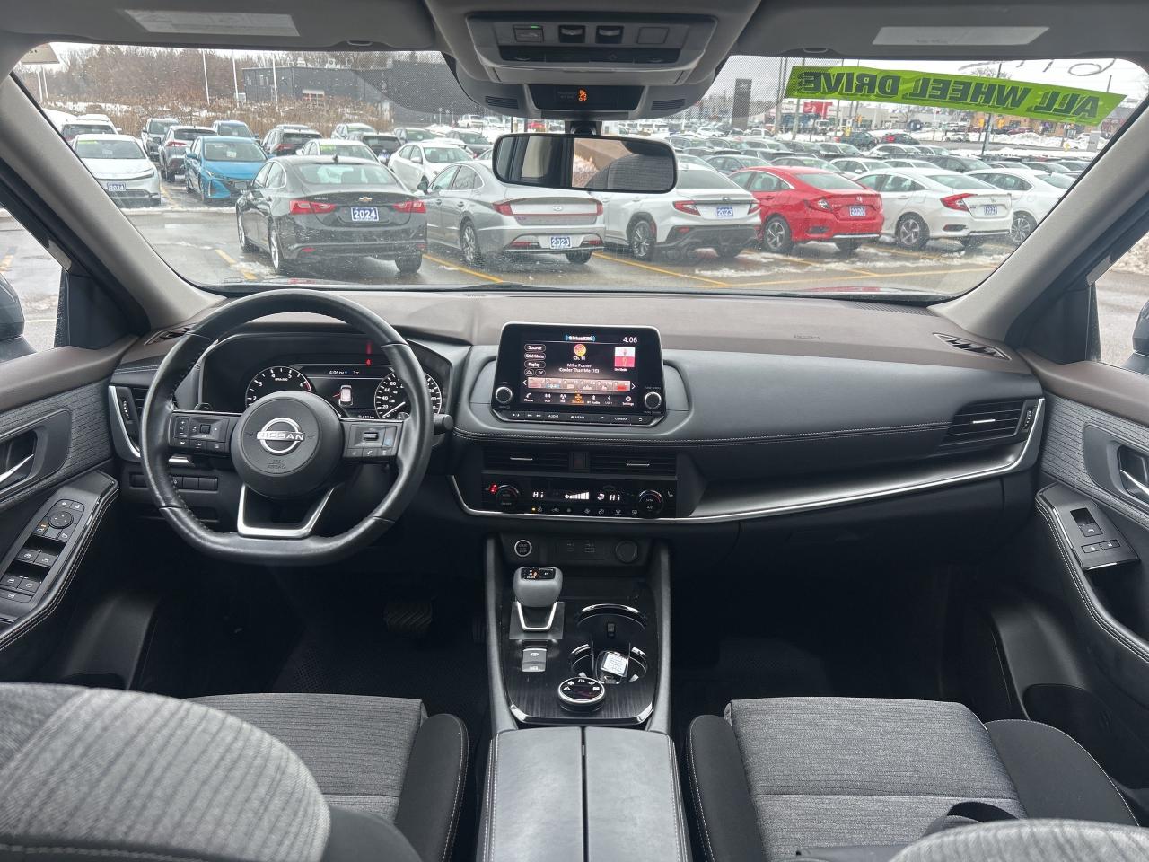 2023 Nissan Rogue SV   Panoramic Roof   Clean Carfax Photo