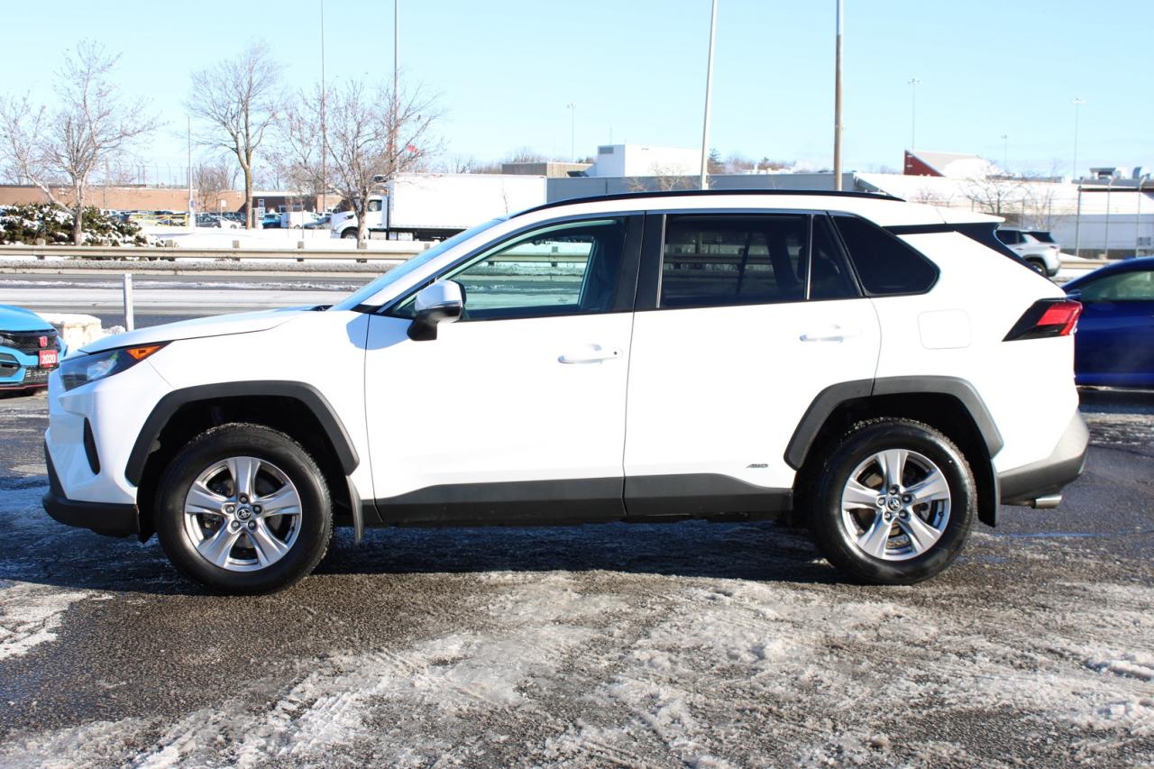 2023 Toyota RAV4 Hybrid LE Premium Hybrid No Accident $104/Weekly Certifie Photo3
