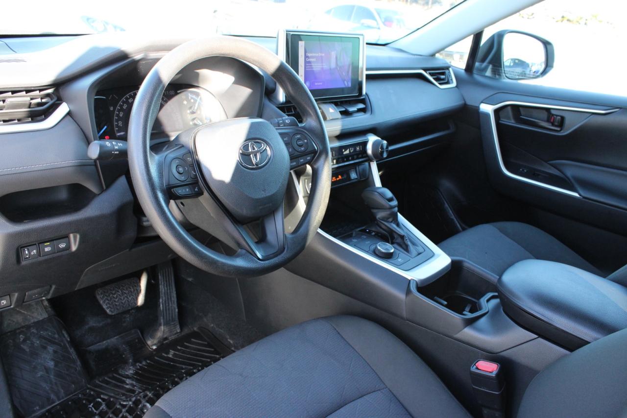2023 Toyota RAV4 Hybrid LE Premium Hybrid No Accident $104/Weekly Certifie Photo