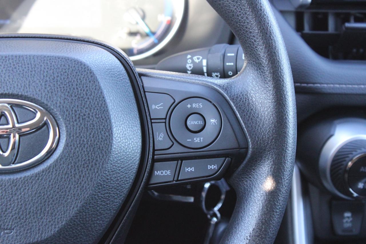 2023 Toyota RAV4 Hybrid LE Premium Hybrid No Accident $104/Weekly Certifie Photo