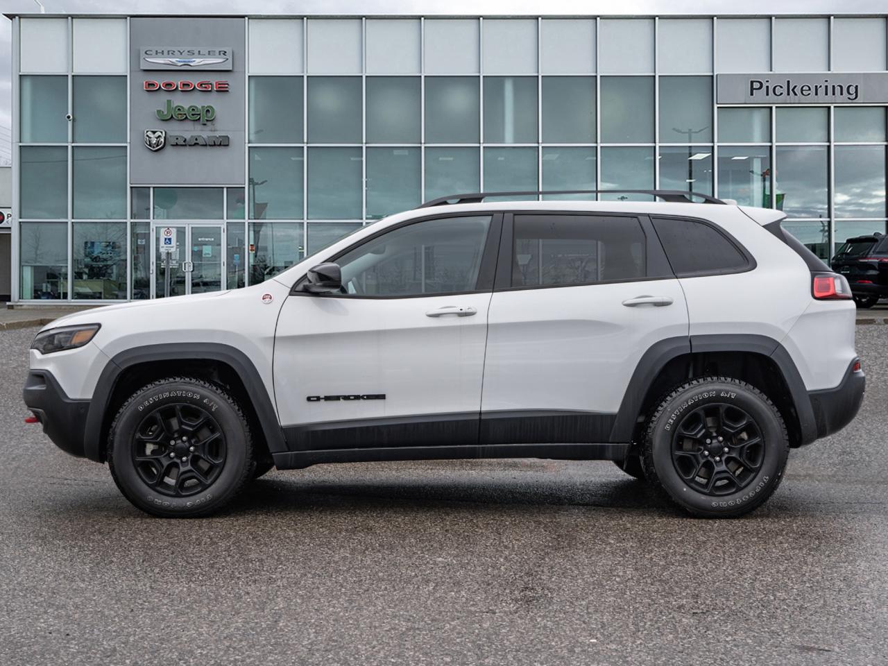 2023 Jeep Cherokee  Photo2