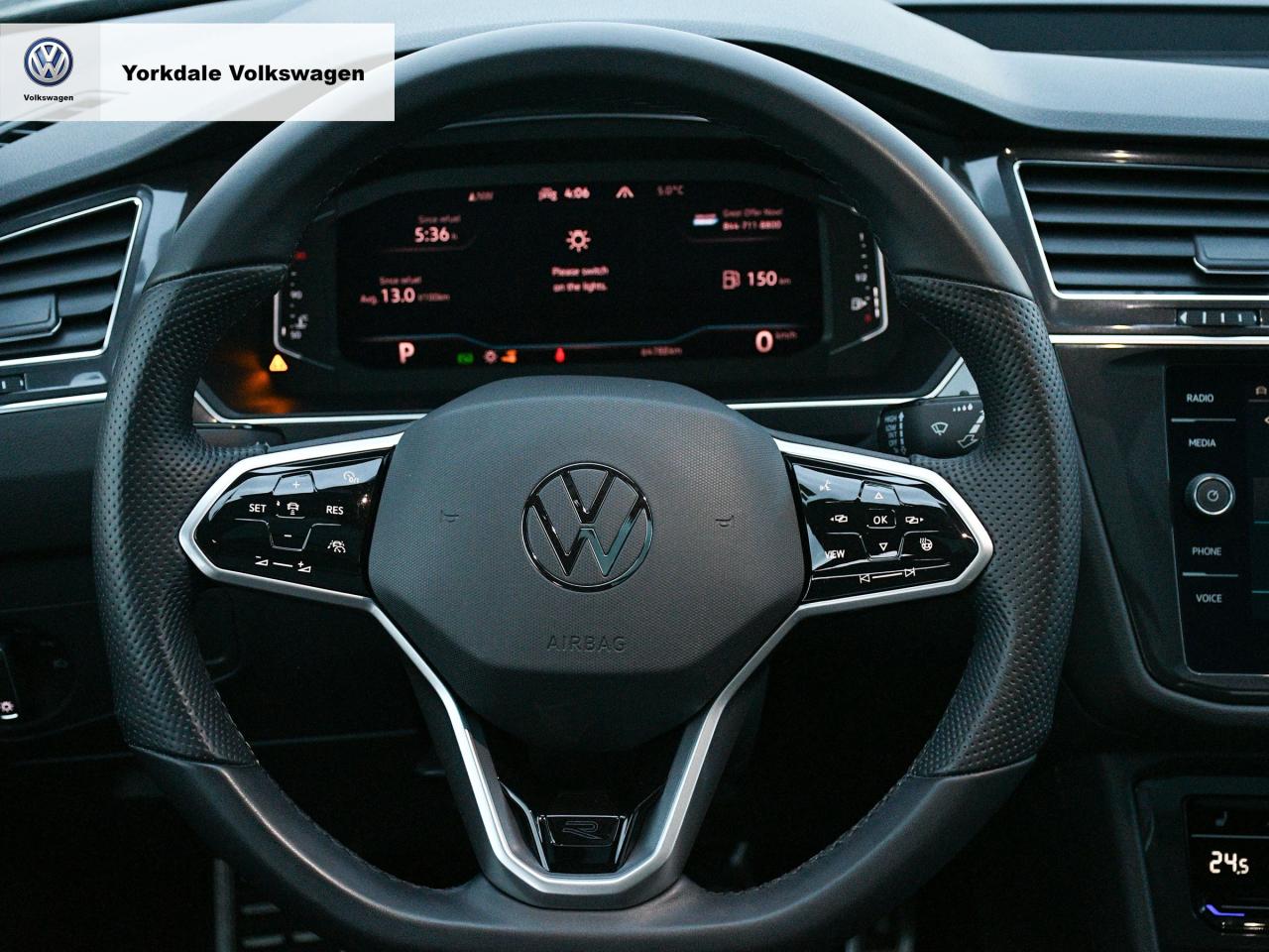 2022 Volkswagen Tiguan  Photo