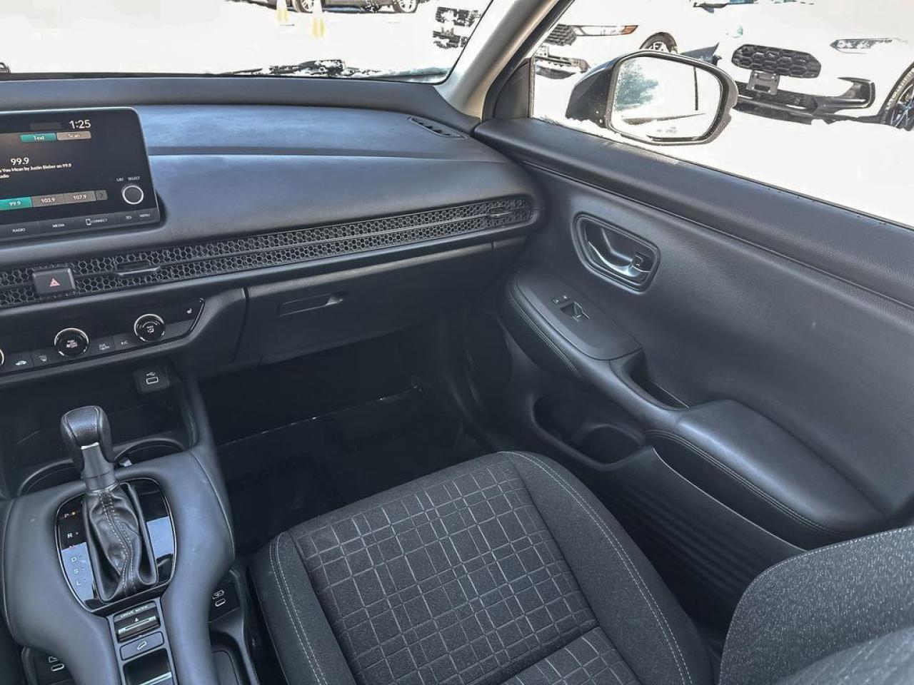 2024 Honda HR-V LX Photo