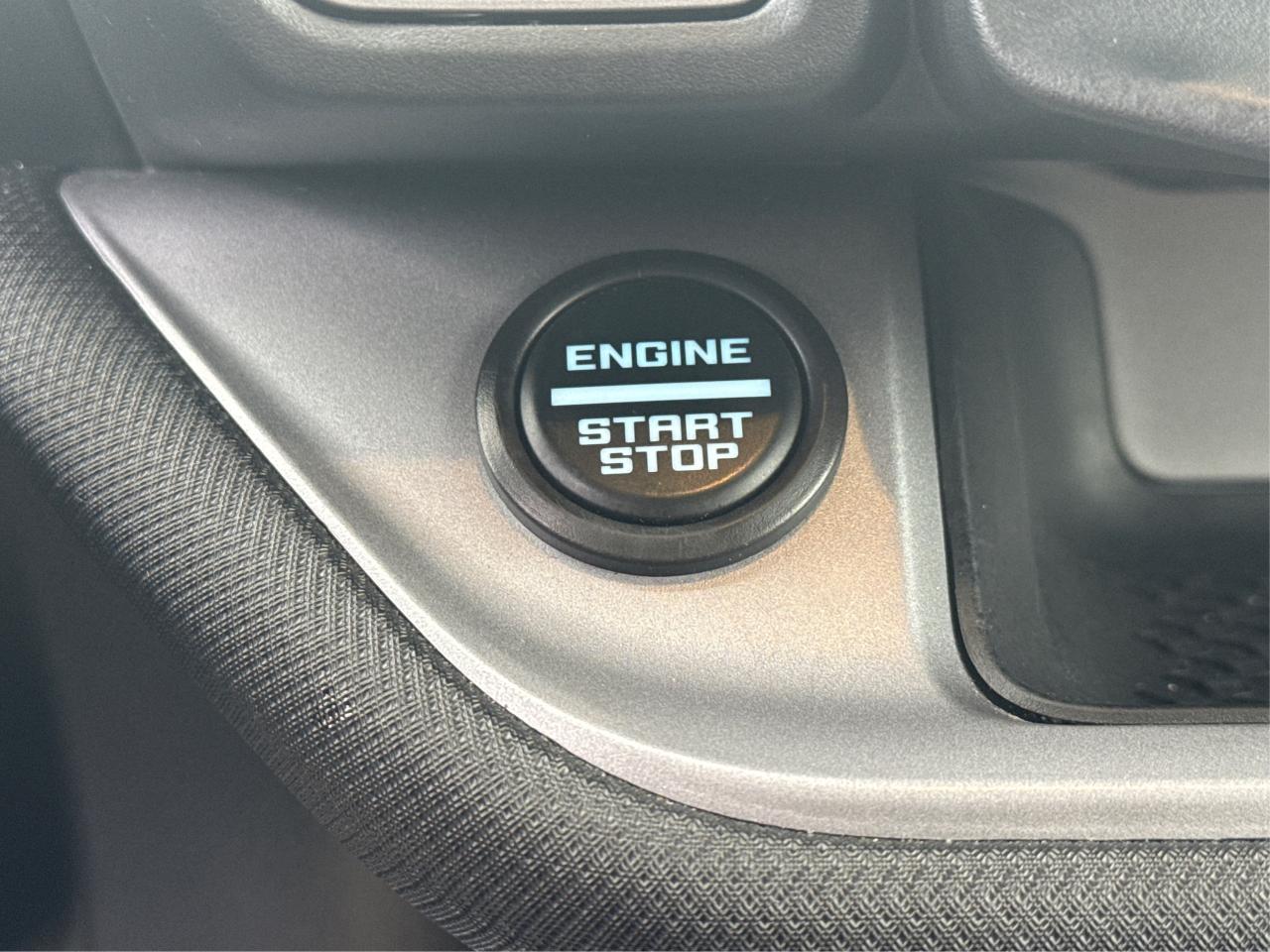 2024 Ford Bronco Sport AWD HEATED SEATS MINT WE FINANCE ALL CREDIT! Photo