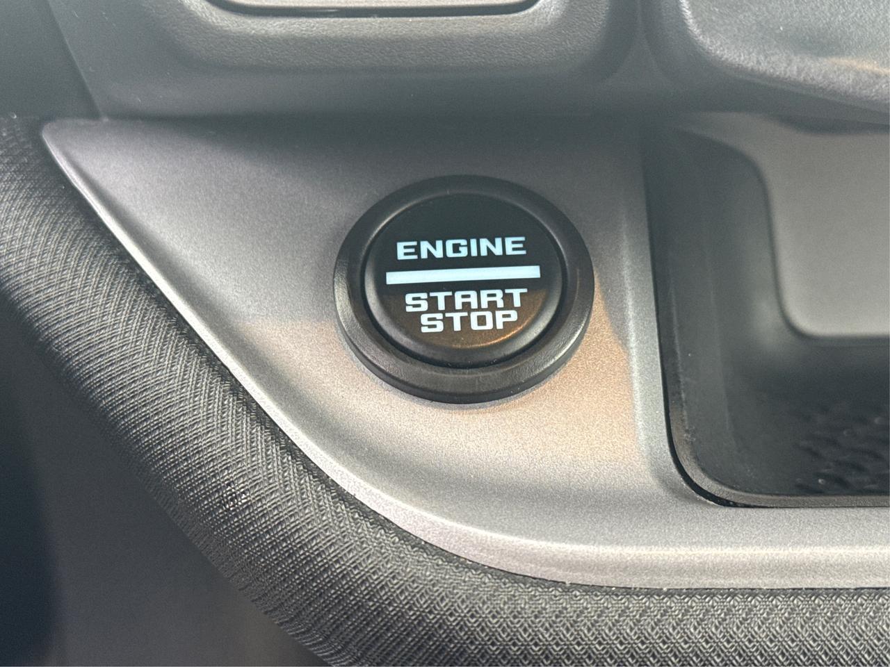 2024 Ford Bronco Sport AWD HEATED SEATS MINT WE FINANCE ALL CREDIT! Photo