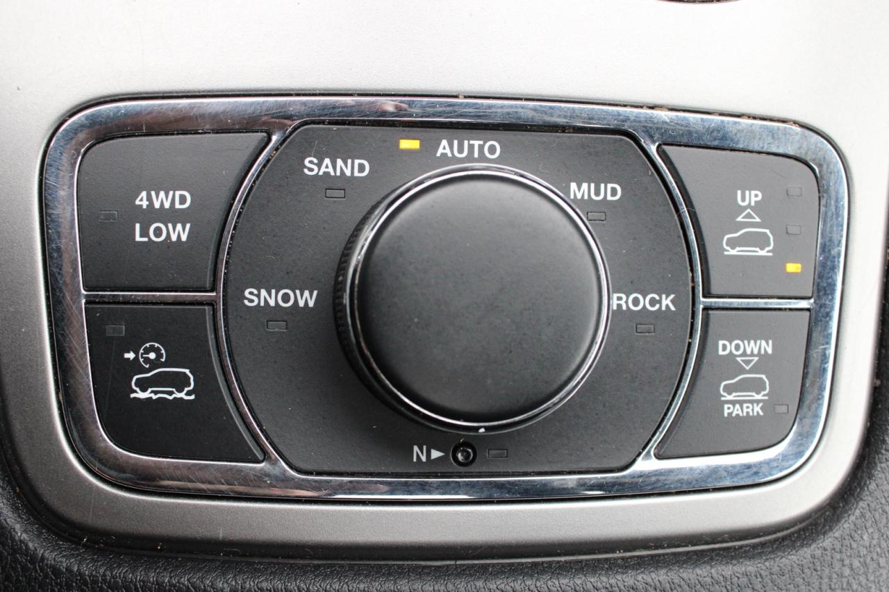 2020 Jeep Grand Cherokee Trailhawk 4WD No Accident $104/Weekly Certified Photo