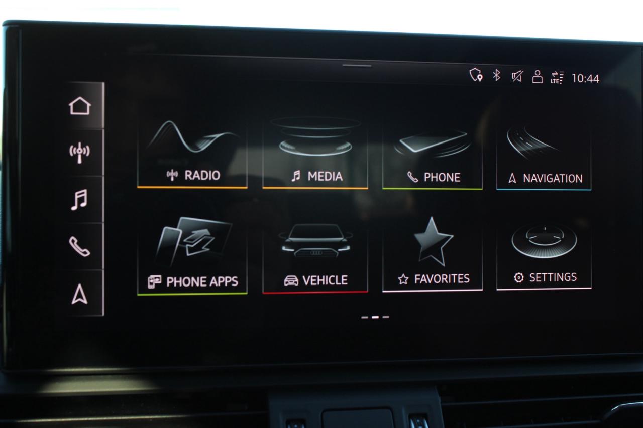 2022 Audi SQ5 3.0T Progressiv Quattro Red Interior No Accident C Photo