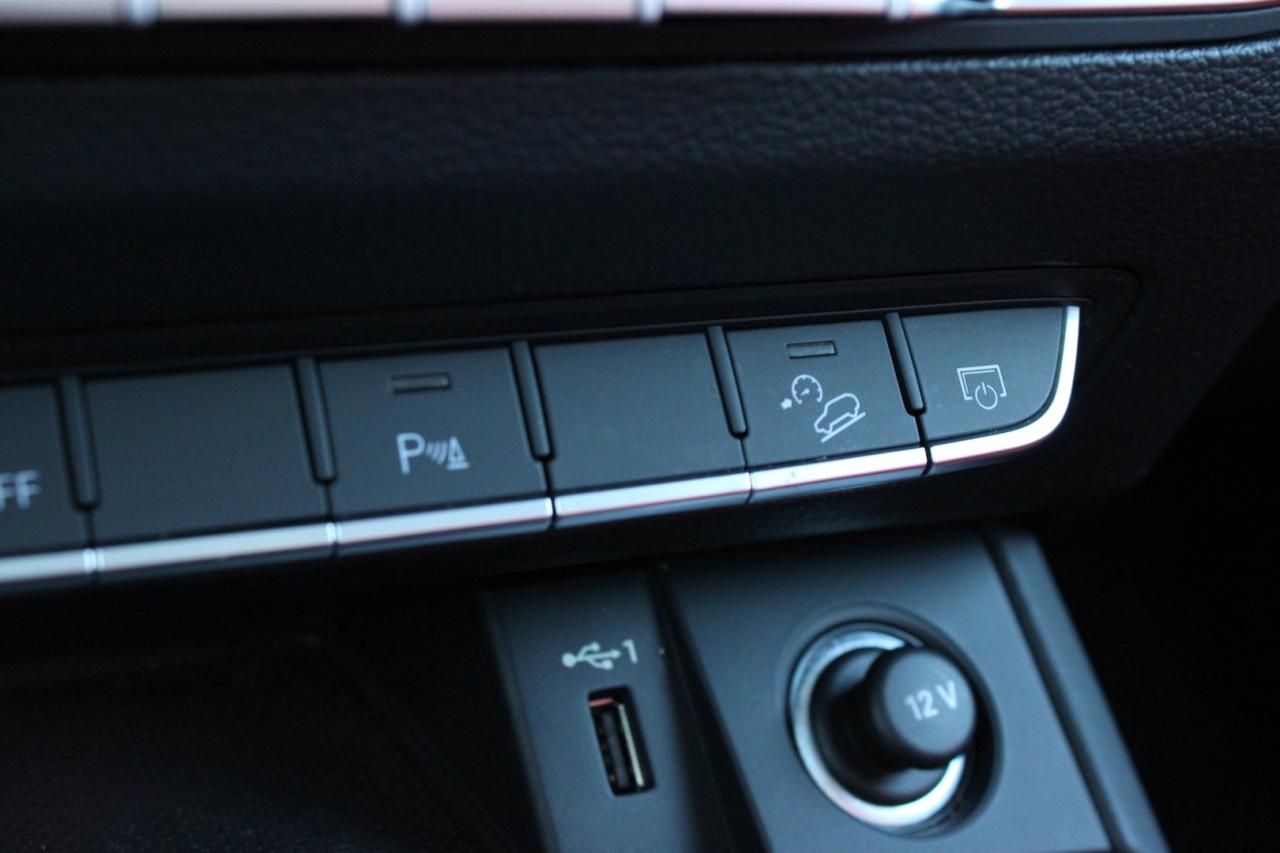 2022 Audi SQ5 3.0T Progressiv Quattro Red Interior No Accident Photo